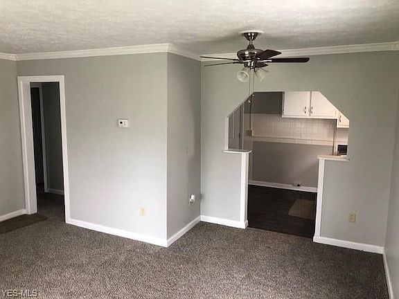 4th image of 7762 Sharon Dr