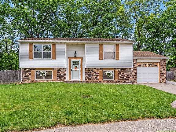 2nd image of 8806 Gumwood Ct