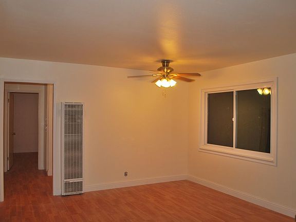 4th image of 3492 Bennett Ave