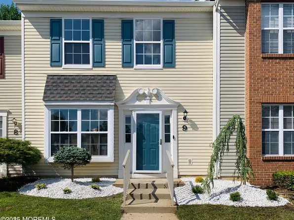 33 Oliver Court #9, Freehold, NJ 07728