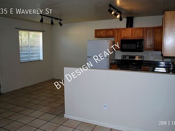 5th image of 835 E Waverly St