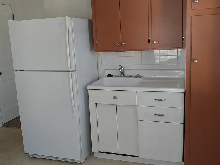 221 8th St S #6 — Photo 3