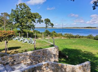 388 Scraggy Neck Rd, Cataumet, MA 02534