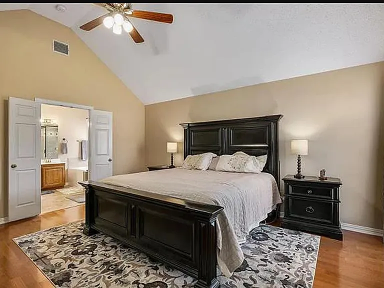 11012 Alexandria Dr — Photo 19