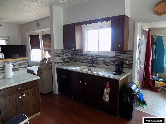 4th image of 1738 W C St