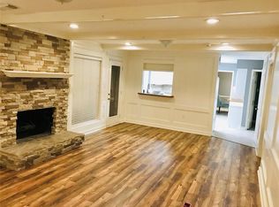 15703 Laurelfield Dr, Houston, TX 77059