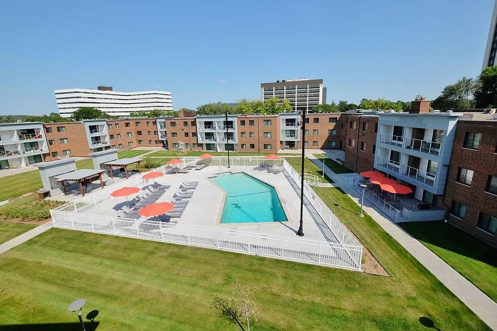 Shelard Village Apartments — Photo 2