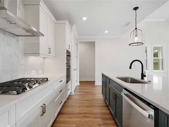 6th image of this home