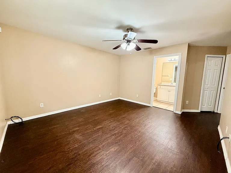 346 Bell Blvd S — Photo 20