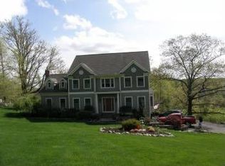 43 Castle Hill Rd, Newtown, CT 06470