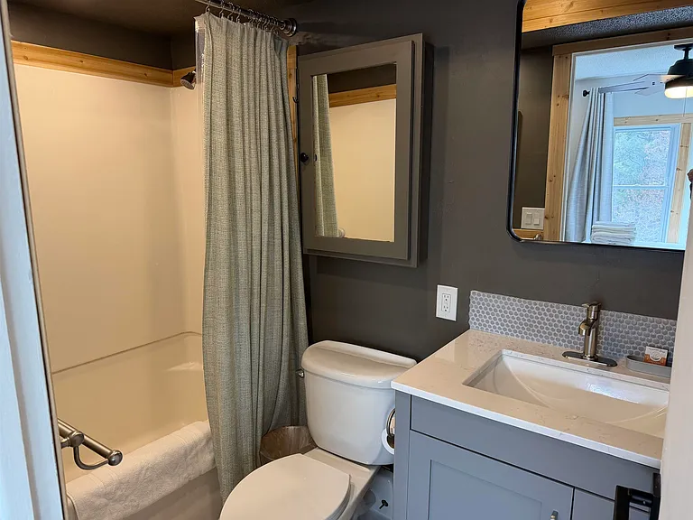 220 Mountainside Dr #402 — Photo 9