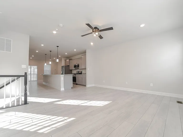 23861 Myrtle Glen Way — Photo 18