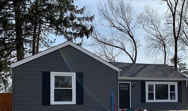 1st image of 124 Gall Ln