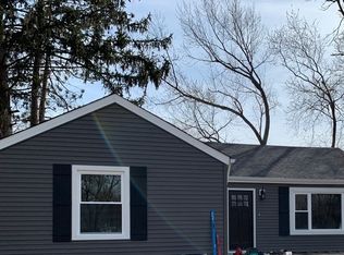 124 Gall Ln, New Lenox, IL 60451