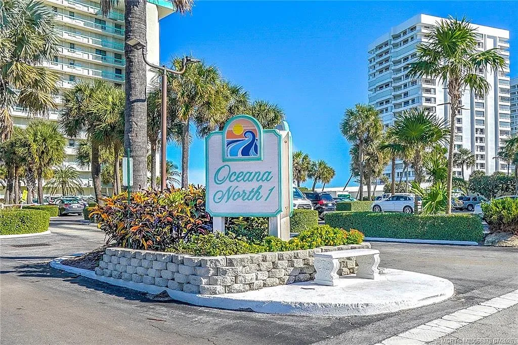 1 bed, 1.5 bath, 899 sqft, $5,000 — Photo 1