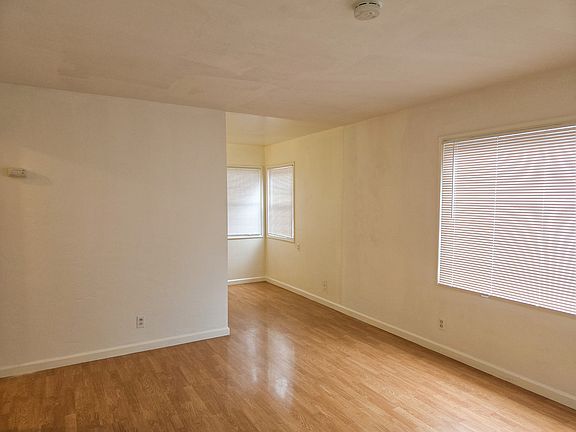 5th image of 17 Pleasant St APT 5