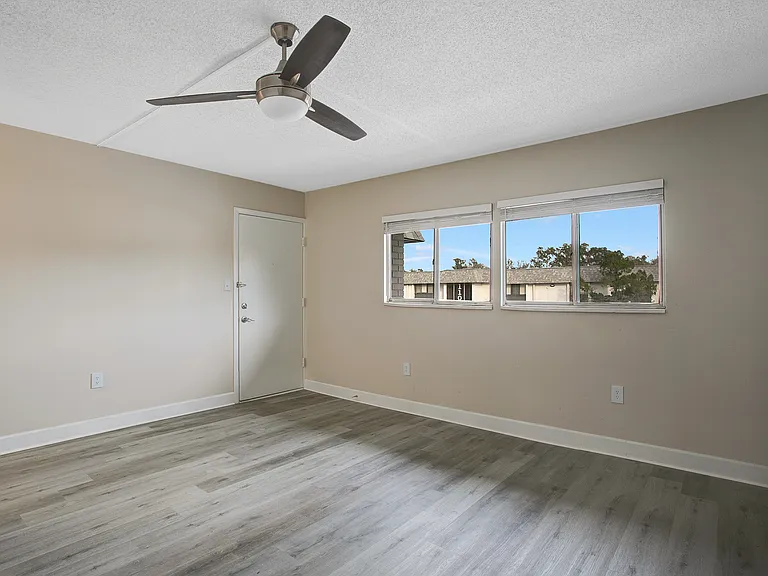 The Henry Apartments — Photo 42