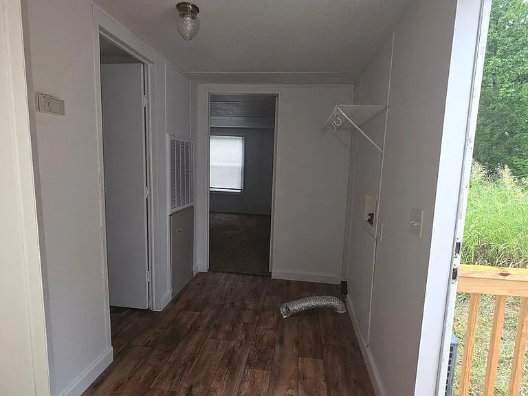 803 Bonfire Dr — Photo 10