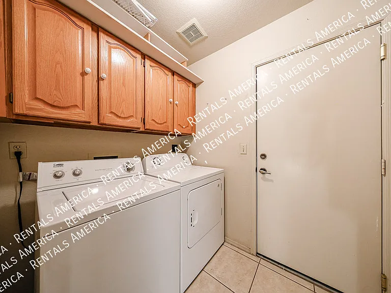 2720 Leisure World — Photo 27
