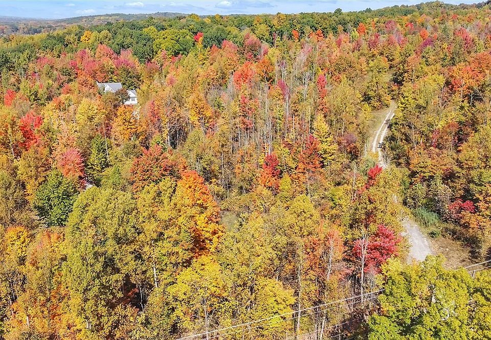 779 Center Rd, Hinckley, OH 44233 Zillow