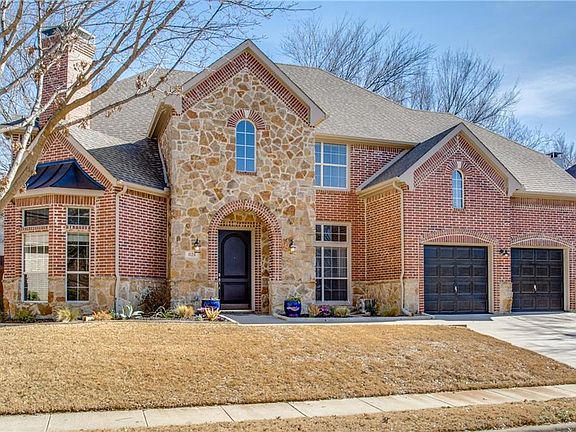 2nd image of 824 Glen Garry Dr