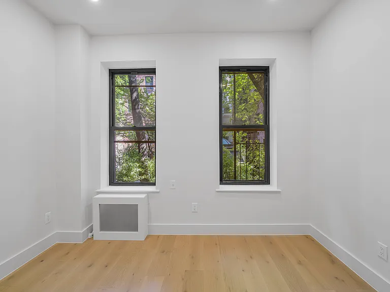 190 6th Ave #1R — Photo 13