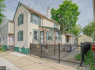 3 Queen St, Paulsboro, NJ 08066