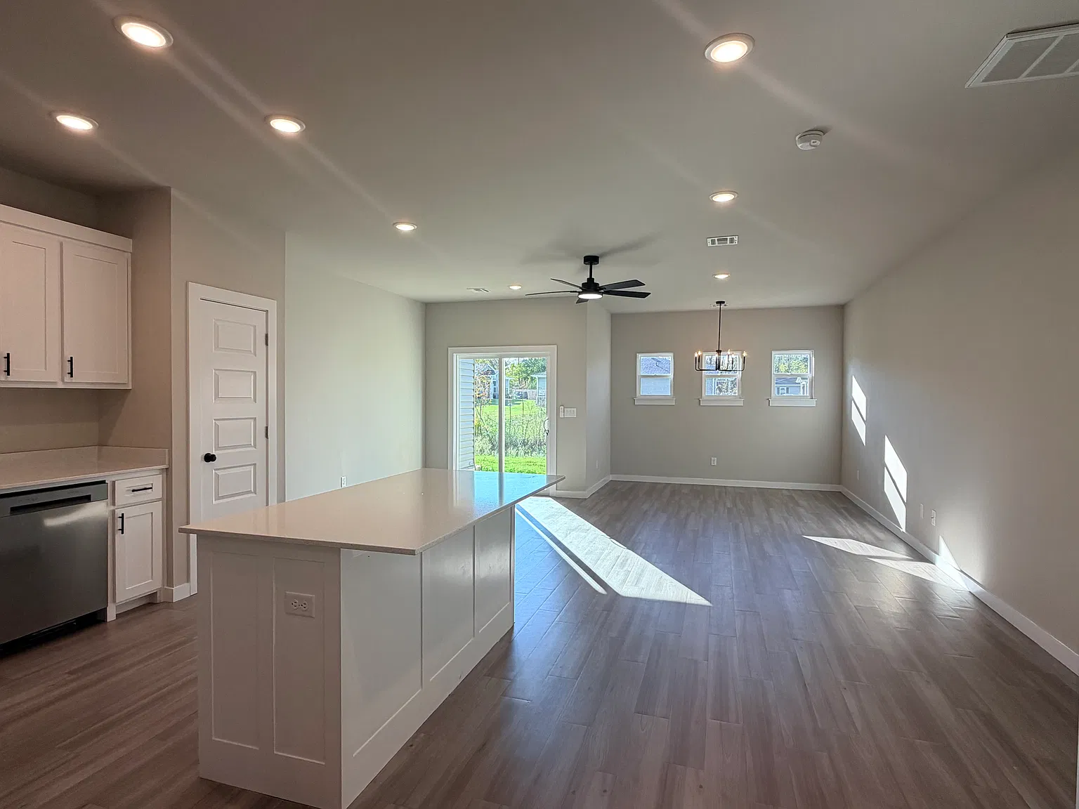 1902 Azlin Pl — Photo 4
