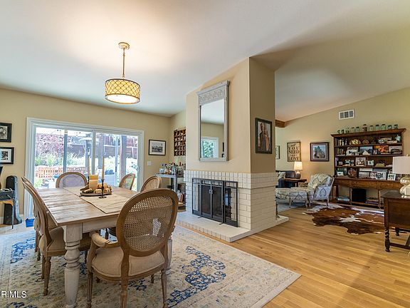 5th image of 3260 Bear Creek Dr