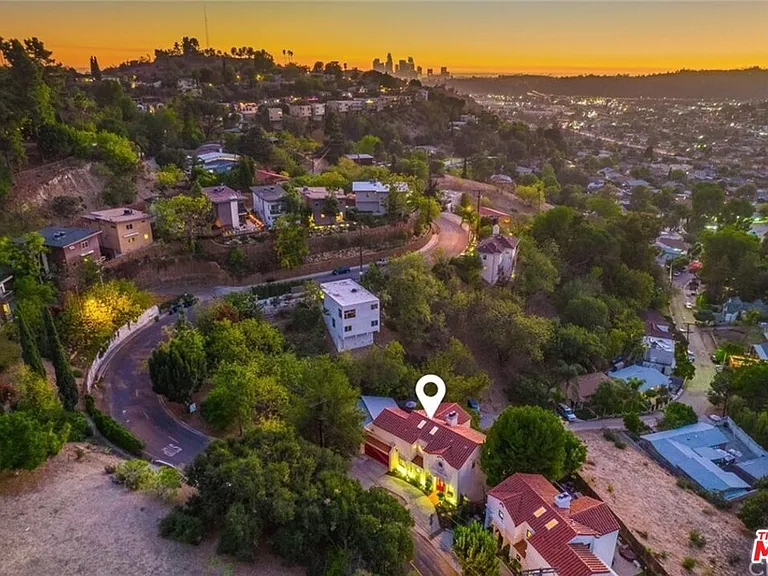 728 Montecito Dr — Photo 4