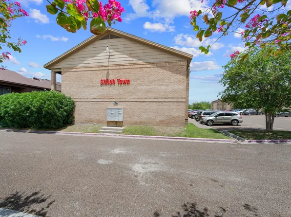 412 Shiloh Dr, Laredo, TX 78045