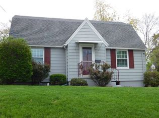 502 N Walnut St, Olney, IL 62450
