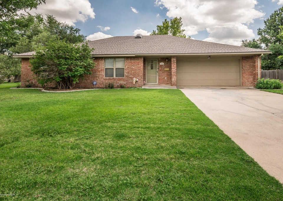 1st image of 1404 Hillcrest Dr