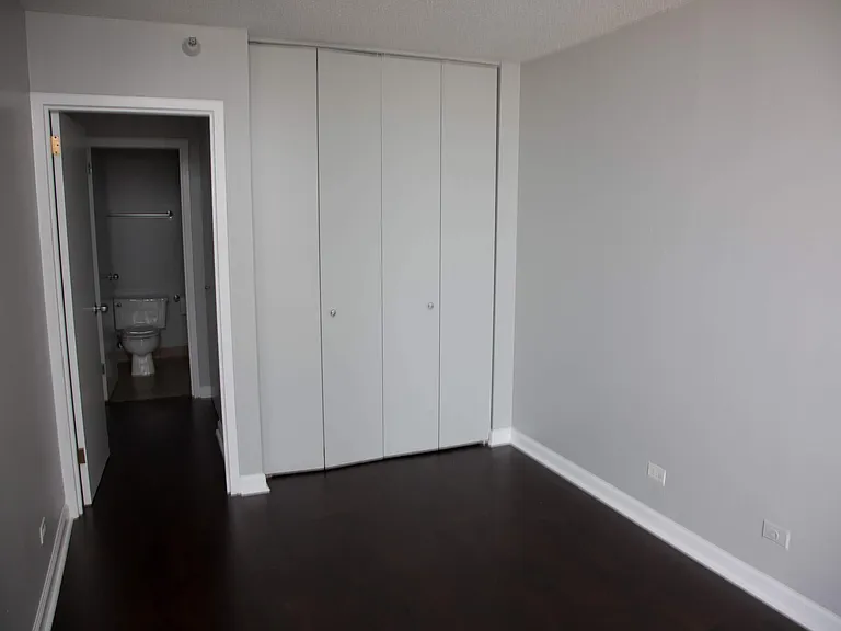 10 E Ontario St #3706 — Photo 4