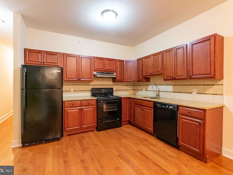 1st image of 1911 Wharton St #1