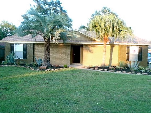 4th image of 7006 Woodfern Dr