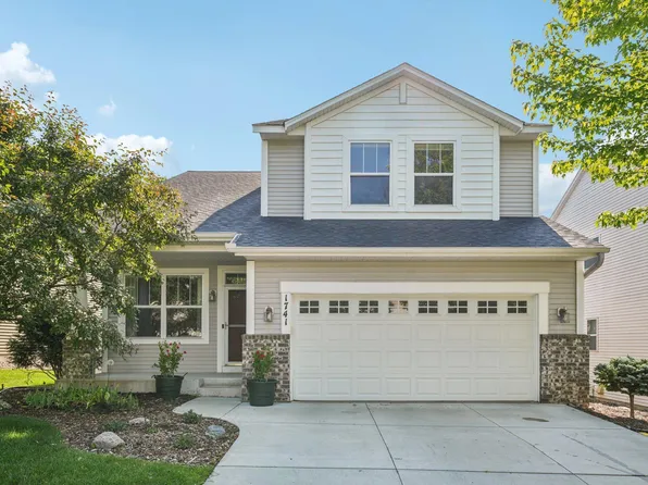 1741 Prescott Ln, Chaska, MN 55318
