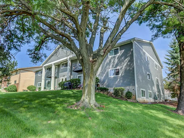 5568 Guilford Rd — Photo 16