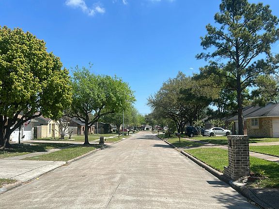 5th image of 7019 Winding Trace Dr