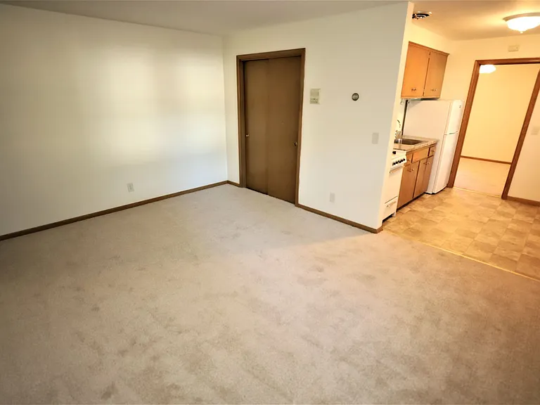 6630 Queen Ave S — Photo 8