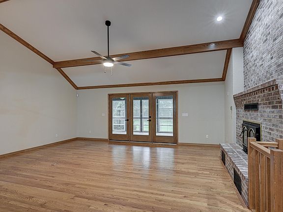5th image of 1330 Stoneledge Lane