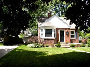 11369 Cardwell St, Livonia, MI