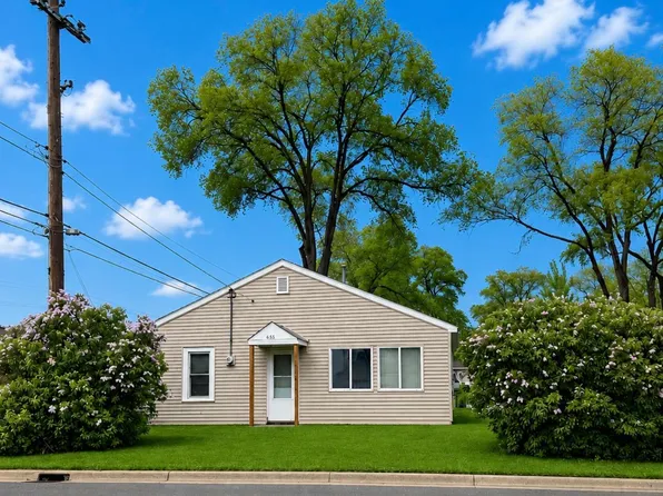 635 1st St NE, Saint Cloud, MN 56304