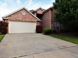 2203 Merritt Way, Arlington, TX 76018