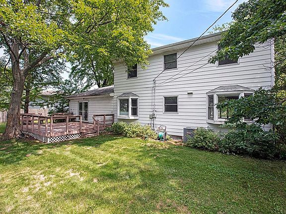 3rd image of 52743 W Cypress Cir