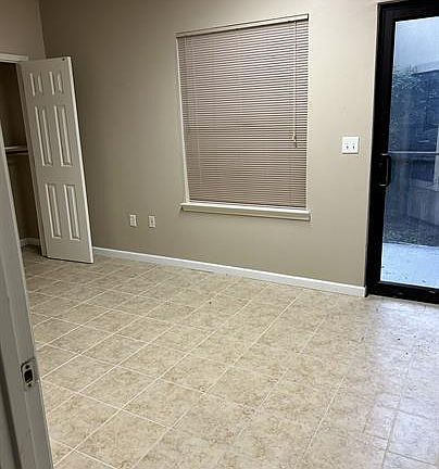 3rd image of 3010 N Saint Marys St #11020399