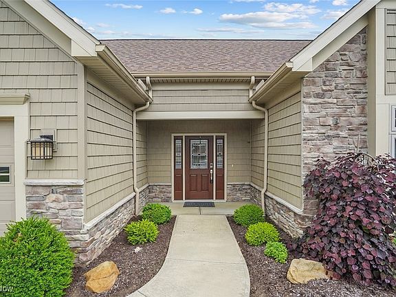 3rd image of 1888 Bradford Pointe Ln