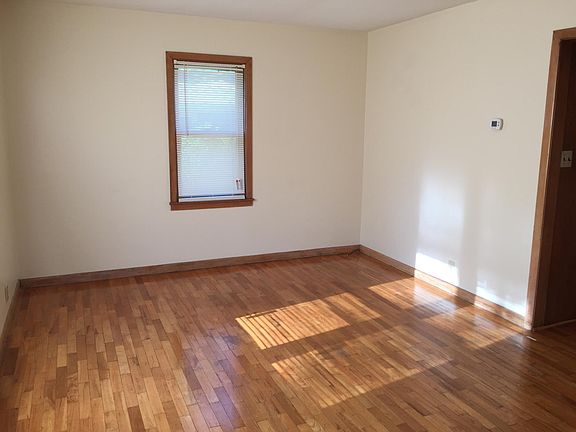 3rd image of 705 N 13th St APT 5