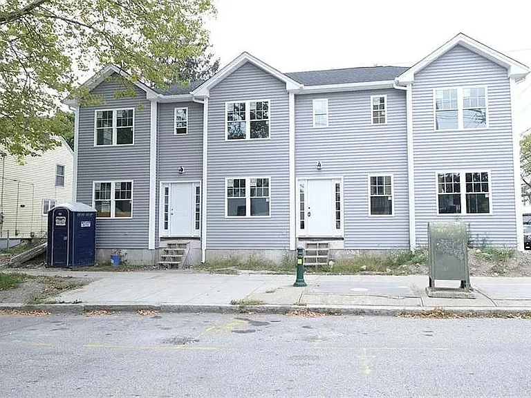 125 Franklin St #3 — Photo 9