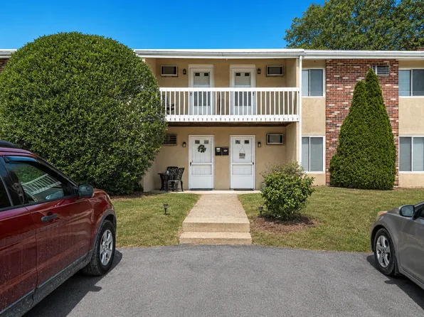 409 E Washington St #W-7, West Chester, PA 19380
